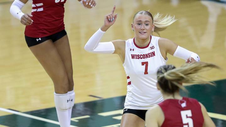 Wisconsin's Kristen Simon (7) celebrates after a kill by Eva Travis (5) during an exhibition match on Saturday, April 18, 2026, at the Kress Center in Green Bay, Wis. Wisconsin won all five sets of the match.
Tork Mason/USA TODAY NETWORK-Wisconsin