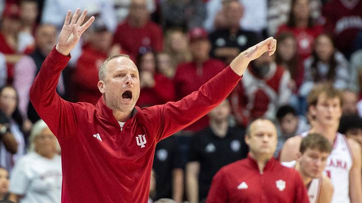 Indiana Head Coach Darian DeVries during the Indiana versus Wisconsin men's basketball game at Simon Skjodt Assembly Hall on Saturday, Feb. 7, 2026. Indiana Head Coach Darian DeVries during the Indiana versus Wisconsin men's basketball game at Simon Skjodt Assembly Hall on Saturday, Feb. 7, 2026.
