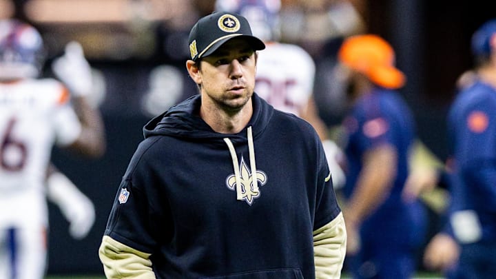 Oct 17, 2024; New Orleans, Louisiana, USA;  New Orleans Saints offensive coordinator Klint Kubiak during the warmups before the game against the Denver Broncos at Caesars Superdome. Mandatory Credit: Stephen Lew-Imagn Images