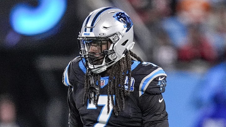 Dec 1, 2024; Charlotte, North Carolina, USA; Carolina Panthers linebacker Jadeveon Clowney (7) during the second half against the Tampa Bay Buccaneers at Bank of America Stadium. Mandatory Credit: Jim Dedmon-Imagn Images Dec 1, 2024; Charlotte, North Carolina, USA; Carolina Panthers linebacker Jadeveon Clowney (7) during the second half against the Tampa Bay Buccaneers at Bank of America Stadium. Mandatory Credit: Jim Dedmon-Imagn Images