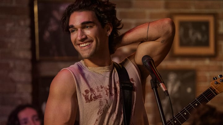 Justin (Josh Heuston) in OFF CAMPUS 