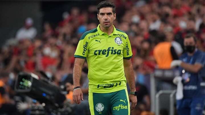 Abel Ferreira foi chamado de "idiota" e "boçal" por jornalista Abel Ferreira foi chamado de "idiota" e "boçal" por jornalista