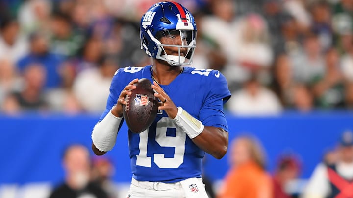 New York Giants quarterback Jameis Winston drops back to pass against the New York Jets.