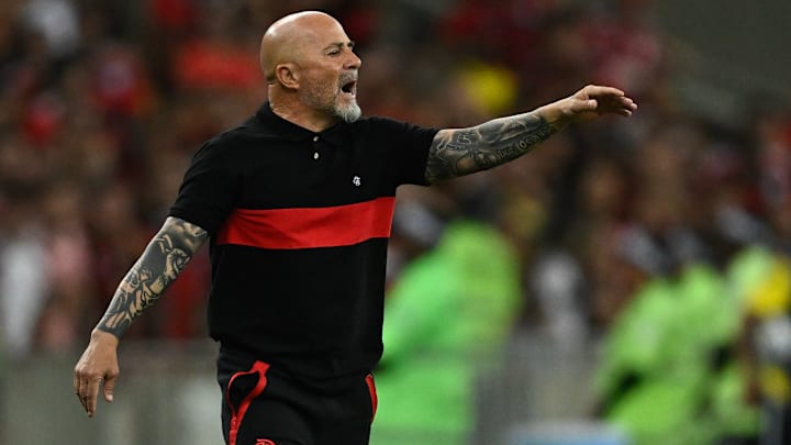 O Flamengo tem decisão na Copa do Brasil e clássico no Brasileirão antes da partida contra o Racing, pela Libertadores. 