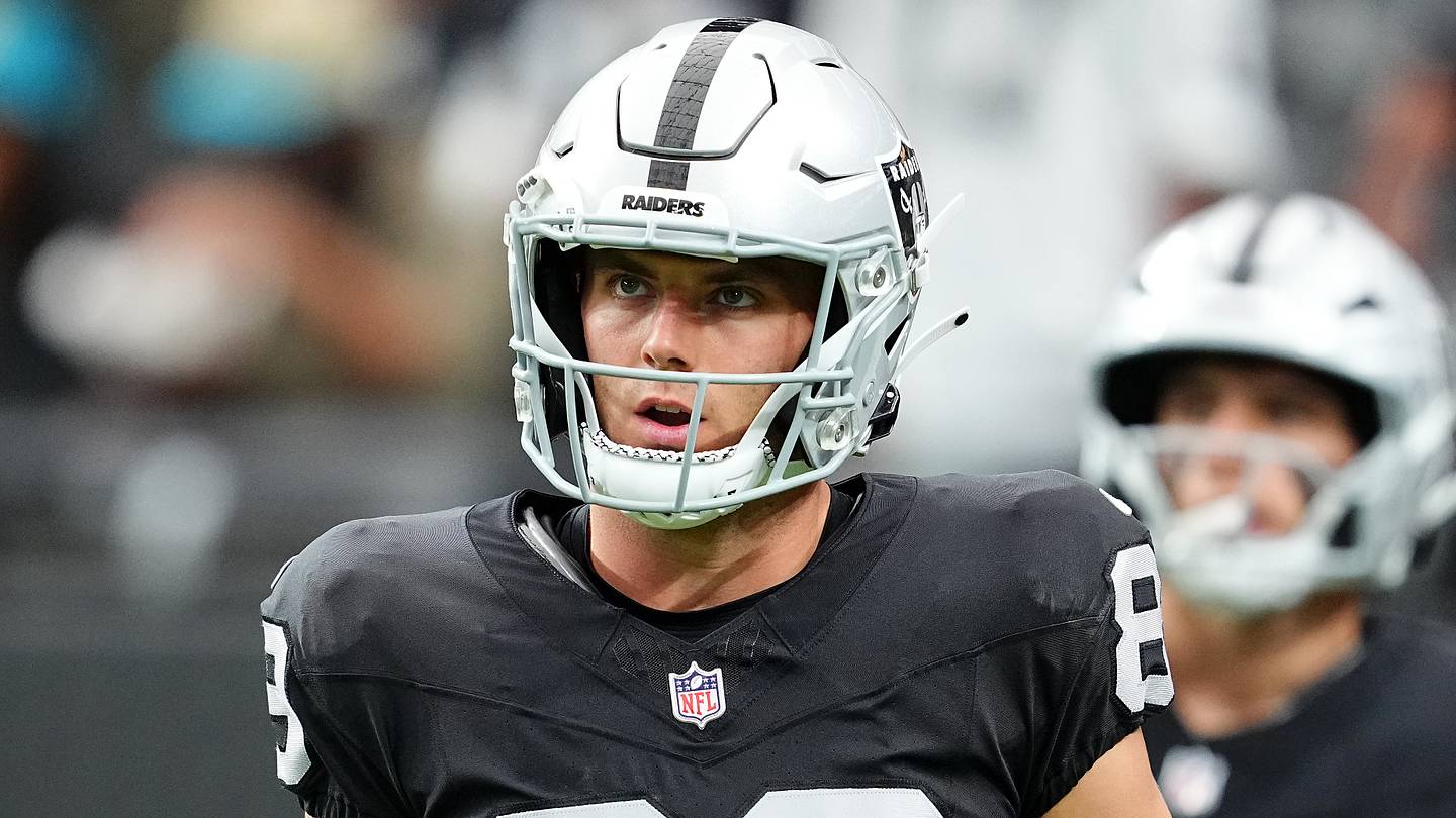 It took one game for Brock Bowers to re-establish himself as NFL's best TE