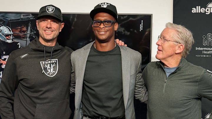 Las Vegas Raiders Introduce Geno Smith