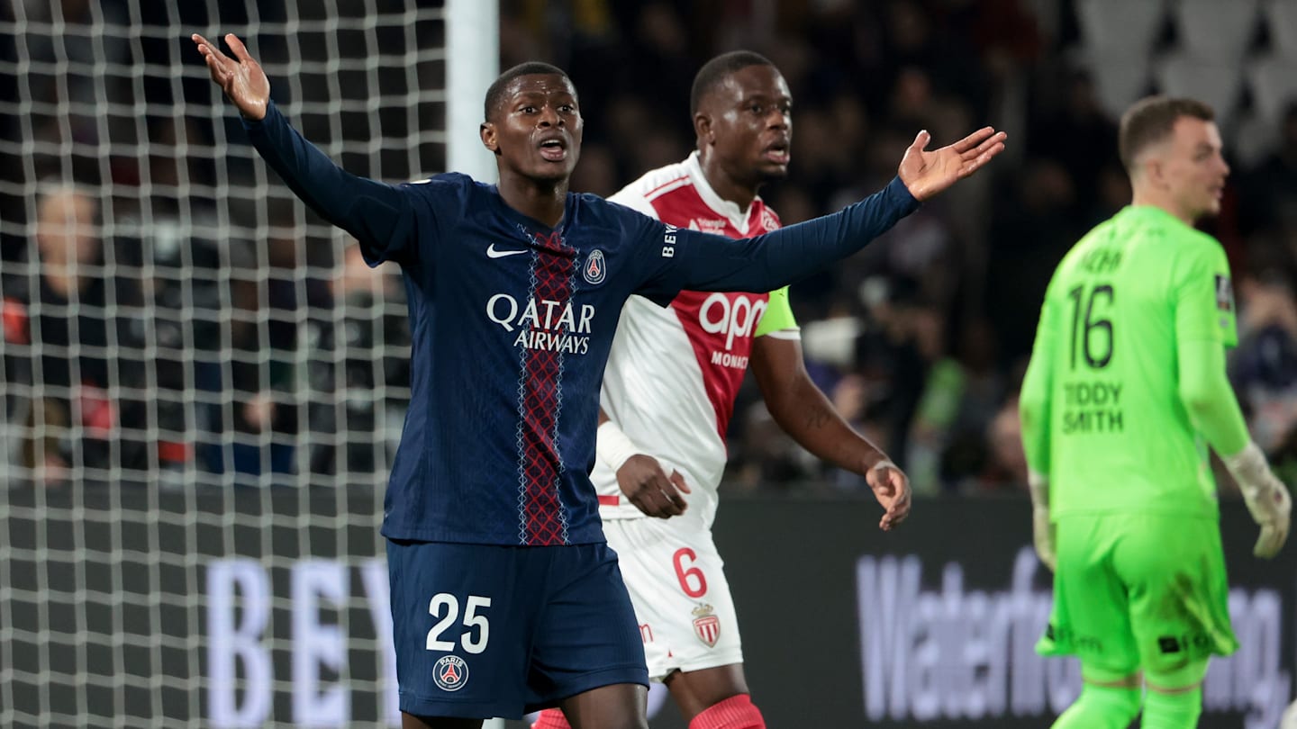 PSG : "On n'était pas à notre niveau"... Nuno Mendes analyse la défaite face à l'AS Monaco