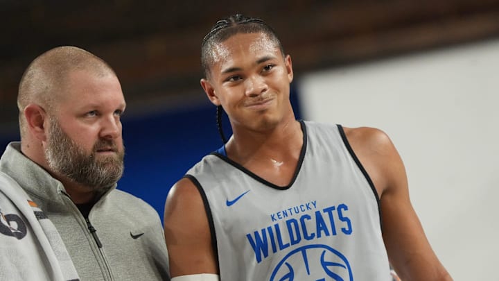 Kentucky’s Jaland Lowe comes off the court and goes to the locker room after being injured as the Blue and White team scrimmaged each other in Memorial Coliseum Friday night.
Oct. 17, 2025