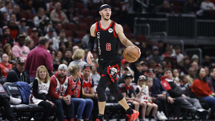 Guard Alex Caruso is expected to improve the Oklahoma City Thunder.