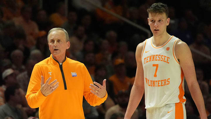 Tennessee basketball coach Rick Barnes and Igor Miličić Jr. (7) during an NCAA college basketball game against Kentucky on Tuesday, Jan. 28, 2025, in Knoxville, Tenn.