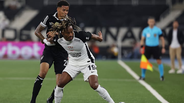 André Carrillo é um dos destaques do Corinthians em 2025