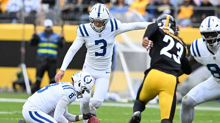 Indianapolis Colts kicker Spencer Shrader (3) kicks a field goal in the first quarter against the Pittsburgh Steelers at Acrisure Stadium. Indianapolis Colts kicker Spencer Shrader (3) kicks a field goal in the first quarter against the Pittsburgh Steelers at Acrisure Stadium.