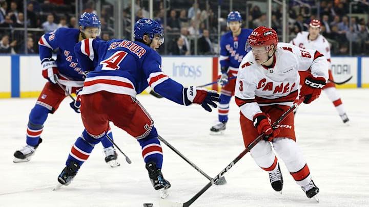 Carolina Hurricanes v New York Rangers