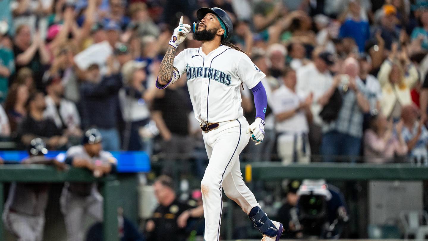 J.P. Crawford’s Loyalty to the Mariners Makes the Fan Criticism Look Short-Sighted