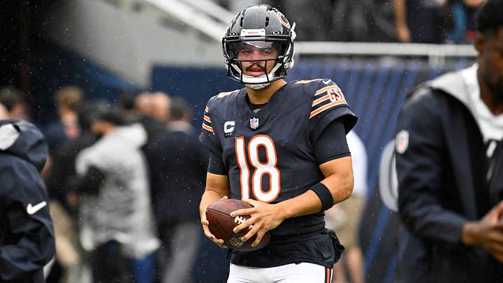 Chicago Bears quarterback Caleb Williams (18) looks on during warmups before the game against the Minnesota Vikings at Soldier Field. Mandatory Credit: Matt Marton-Imagn Images Chicago Bears quarterback Caleb Williams (18) looks on during warmups before the game against the Minnesota Vikings at Soldier Field. Mandatory Credit: Matt Marton-Imagn Images