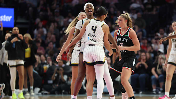May 9, 2026; Portland, Oregon, USA; Chicago Sky guard Skylar Diggins (4) celebrates with teammate forward Rickea Jackson (5) after scoring against the Portland Fire during the second half at Moda Center. Mandatory Credit: Jaime Valdez-Imagn Images May 9, 2026; Portland, Oregon, USA; Chicago Sky guard Skylar Diggins (4) celebrates with teammate forward Rickea Jackson (5) after scoring against the Portland Fire during the second half at Moda Center. Mandatory Credit: Jaime Valdez-Imagn Images