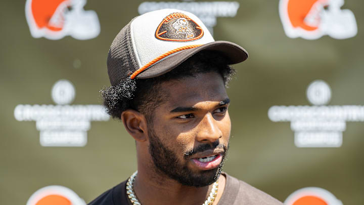 Cleveland Browns quarterback Shedeur Sanders talks to the media during rookie minicamp. Cleveland Browns quarterback Shedeur Sanders talks to the media during rookie minicamp.