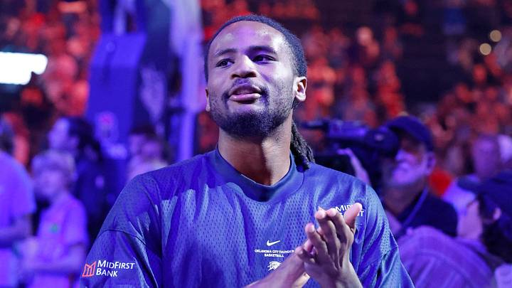 Oct 13, 2026; Oklahoma City, Oklahoma, USA; Oklahoma City Thunder guard Cason Wallace (22) runs onto the court during introductions before a game against the Indiana Pacers at Paycom Center. Mandatory Credit: Alonzo Adams-Imagn Images Oct 13, 2026; Oklahoma City, Oklahoma, USA; Oklahoma City Thunder guard Cason Wallace (22) runs onto the court during introductions before a game against the Indiana Pacers at Paycom Center. Mandatory Credit: Alonzo Adams-Imagn Images