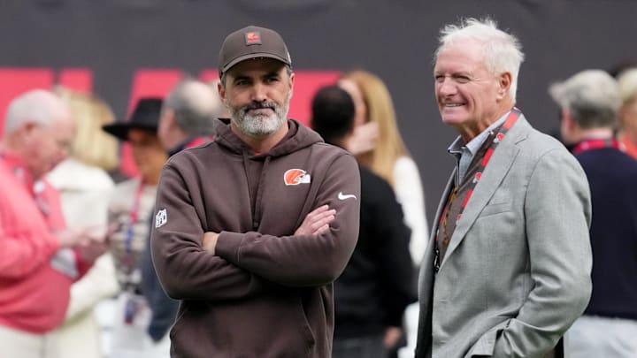 Oct 5, 2025; Tottenham, United Kingdom; Cleveland Browns head coach Kevin Stefanski with owner Jimmy Haslam before an NFL International Series game between the Minnesota Vikings and the Cleveland Browns at Tottenham Hotspur Stadium. Mandatory Credit: Kirby Lee-Imagn Images