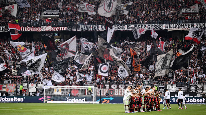 Der Blick auf die Frankfurter Nordwestkurve