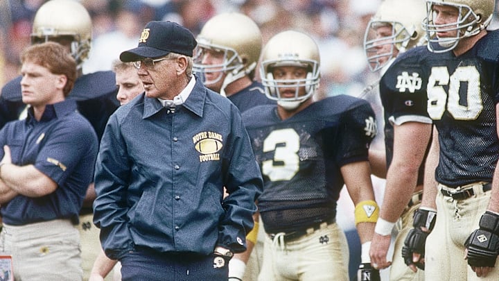 Notre Dame Irish head coach Lou Holtz