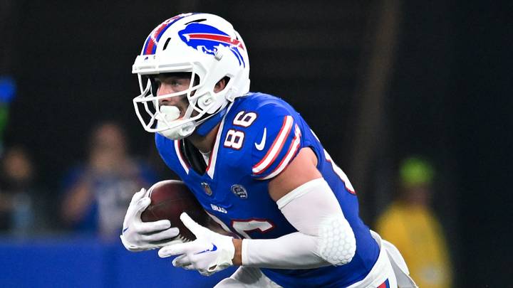 Buffalo Bills tight end Dalton Kincaid (86) runs after making a catch against the Detroit Lions in the first half at New Highmark Stadium. Mandatory Credit: Mark Konezny-Imagn Images