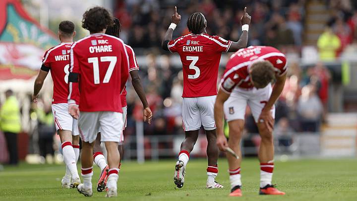 Parkinson Delivers In Clutch As Wrexham Shock Premier League Southampton