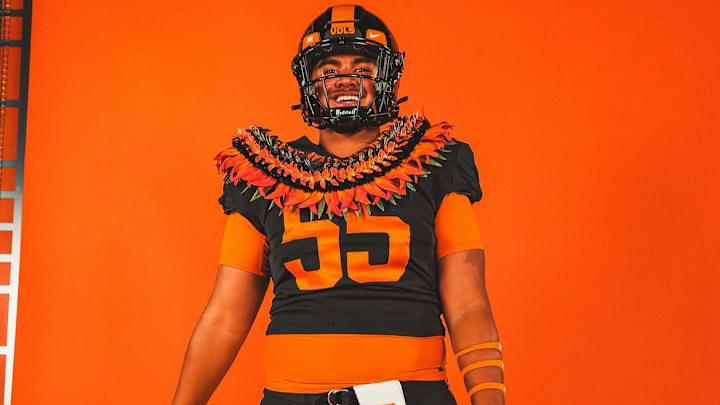 Antoni Kade Ogumoro official visit with Tennessee