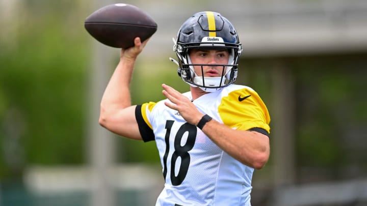 Pittsburgh Steelers quarterback John Rhys Plumlee Pittsburgh Steelers quarterback John Rhys Plumlee