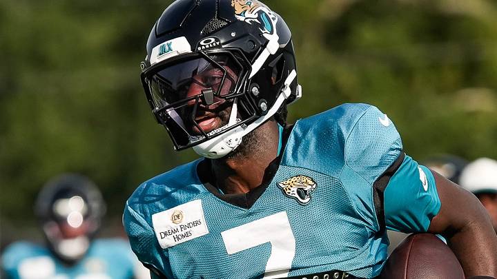 Jacksonville Jaguars Wide Receiver Brian Thomas Jr. (7) runs with the ball during the Jacksonville Jaguars 14th session of NFL Training Camp at the Miller Electric Center in Jacksonville, Fla., Monday, August 17, 2026.  