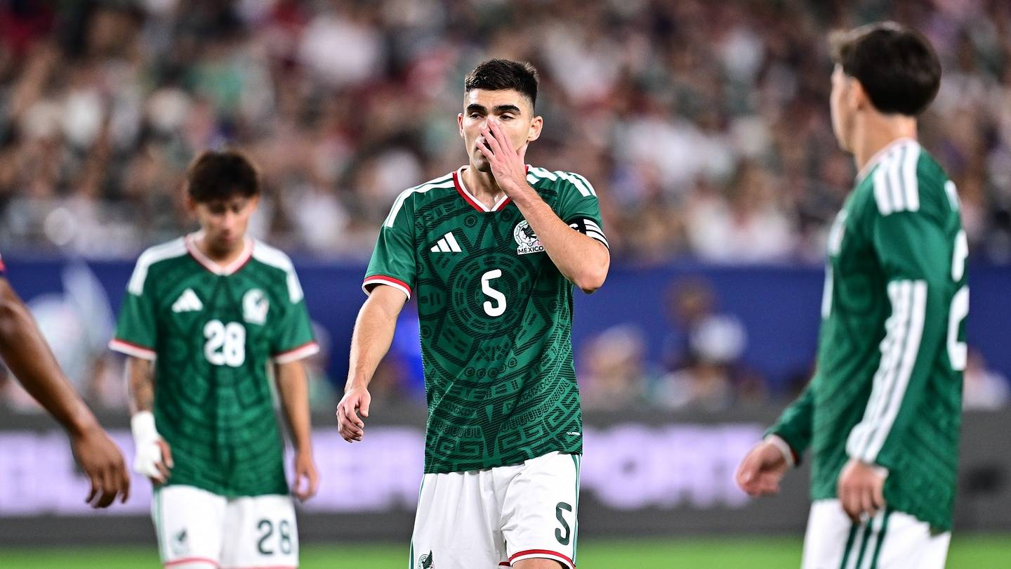 La defensa del Tri, de ser un muro a recibir 8 goles en 4 juegos