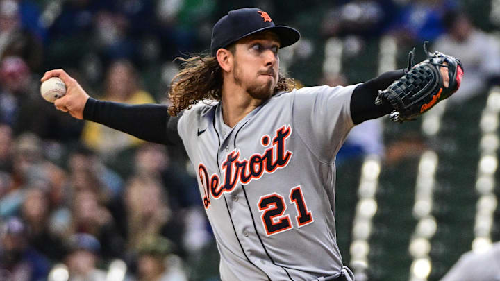 Detroit Tigers pitcher Michael Lorenzen (21) throws a pitch during his start against the Brewers.