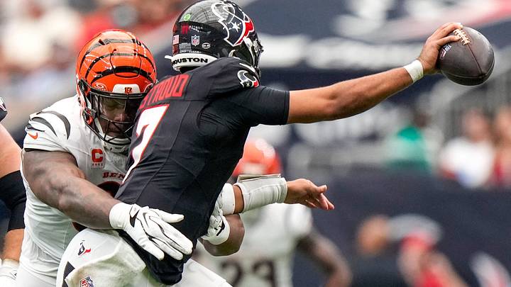 Cincinnati Bengals defensive tackle Dexter Lawrence II (97) wraps up Houston Texans quarterback C.J. Stroud (7) for a sack in the fourth quarter of the NFL Week 2 game between the Houston Texans and the Cincinnati Bengals at Reliant Stadium in Houston on Sunday, Sept. 20, 2026. The Bengals improved to 2-0 on the season with a 20-6 win on the road. Cincinnati Bengals defensive tackle Dexter Lawrence II (97) wraps up Houston Texans quarterback C.J. Stroud (7) for a sack in the fourth quarter of the NFL Week 2 game between the Houston Texans and the Cincinnati Bengals at Reliant Stadium in Houston on Sunday, Sept. 20, 2026. The Bengals improved to 2-0 on the season with a 20-6 win on the road.