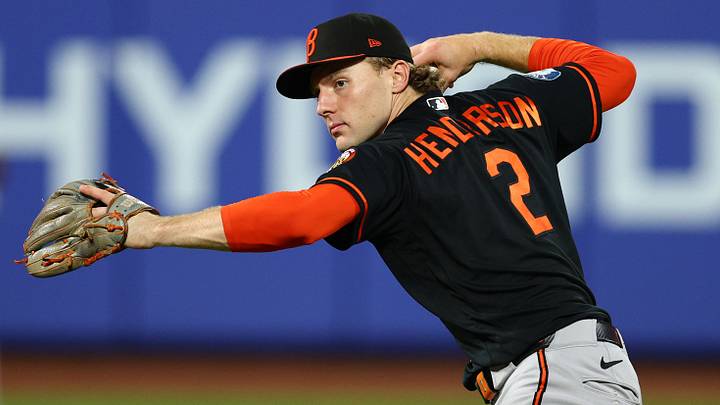 Sep 16, 2026; New York City, New York, USA;  Baltimore Orioles shortstop Gunnar Henderson (2) throws the ball to first base for an put during the sixth inning against the New York Mets at Citi Field.  Mandatory Credit: Vincent Carchietta-Imagn Images