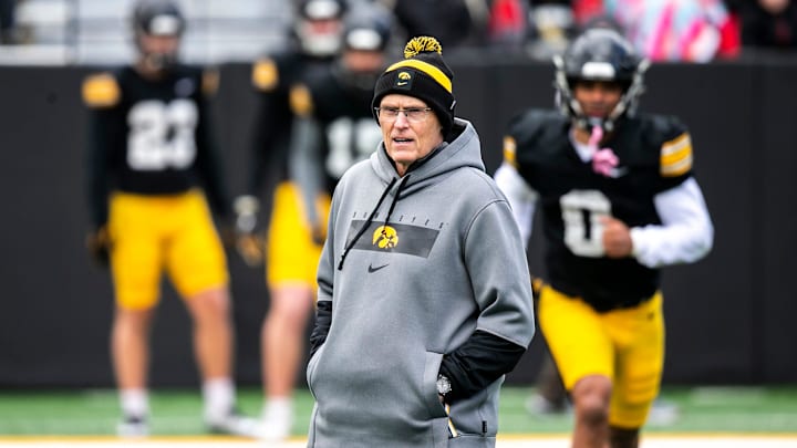 Iowa assistant defensive line coach Jay Niemann watches during the Hawkeyes' final spring NCAA football practice, Saturday, April 22, 2023, at Kinnick Stadium in Iowa City, Iowa.

230422 Iowa Spring Fb 044 Jpg