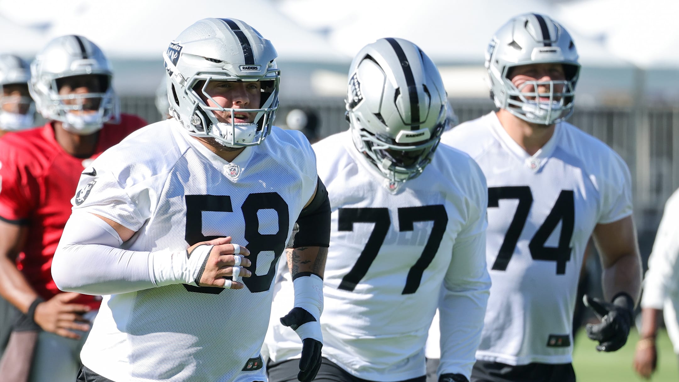 Raiders Insider Drops Jaw‑Dropping Bombshell, Ignites Explosive Unexpected Training Camp Battle With Shocking Revelations