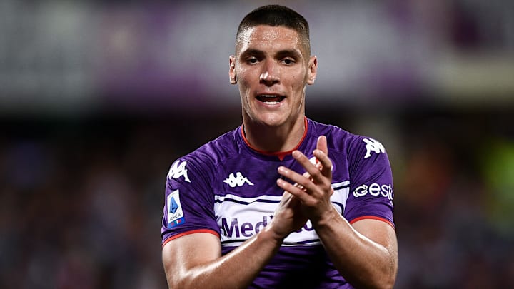 Nikola Milenkovic of ACF Fiorentina gestures during the...