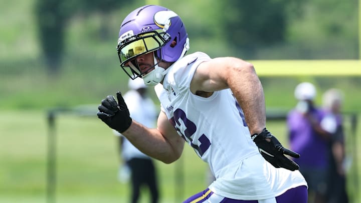 Jun 10, 2025; Minneapolis, MN, USA; Minnesota Vikings safety Harrison Smith (22) practices during minicamp at the Minnesota Vikings Training Facility. Jun 10, 2025; Minneapolis, MN, USA; Minnesota Vikings safety Harrison Smith (22) practices during minicamp at the Minnesota Vikings Training Facility.