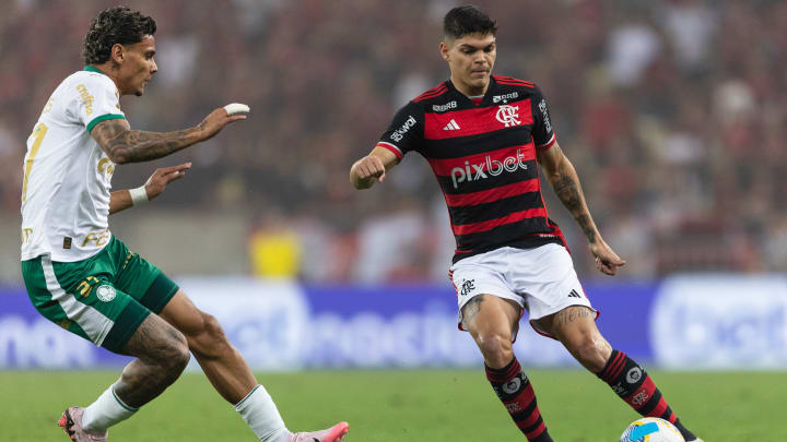 Palmeiras e Flamengo disputam vaga nas quartas de final da Copa do Brasil.