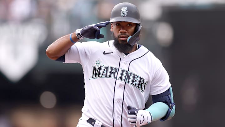 Teoscar Hernández podría salir de Seattle en la agencia libre