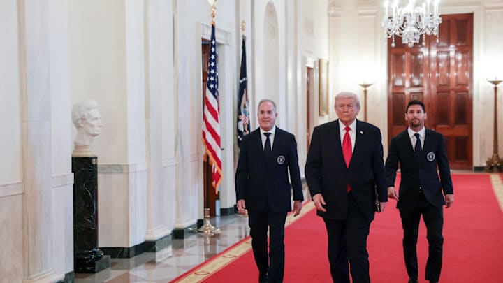 Ohio State receiver Jeremiah Smith was mentioned during President Trump's College Sports Roundtable