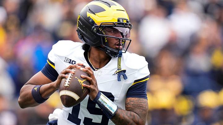 Michigan quarterback Bryce Underwood (19) looks to pass the ball during the spring game at Michigan Stadium in Ann Arbor on Saturday, April 18, 2026.