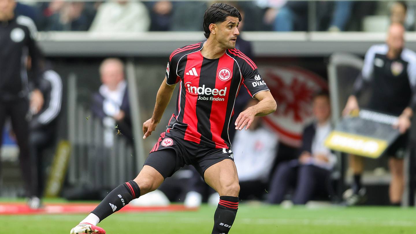 Mahmoud Dahoud wechselt zu Dubai United und wird von Andrea Pirlo trainiert