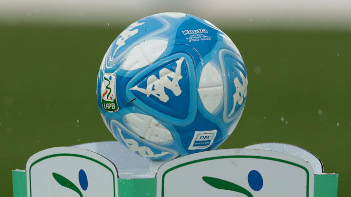 Un arbitre s'est lourdement blessé lors du match entre Cosenza et Catanzaro