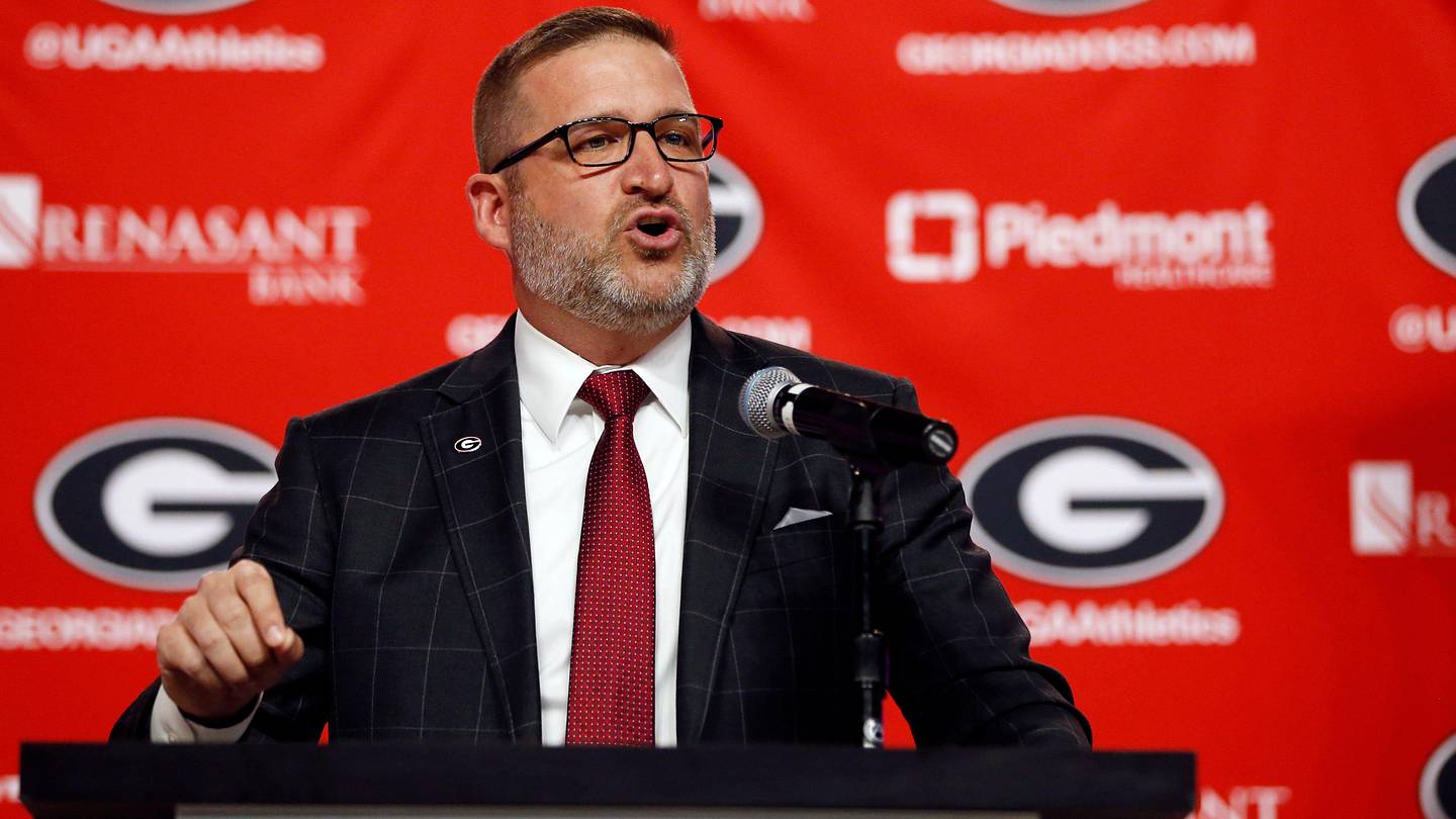 Georgia AD sent fans into a frenzy with Clemson series on the brink of ruin