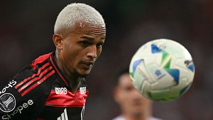 Wesley deve deixar o Flamengo na próxima janela de transferências
