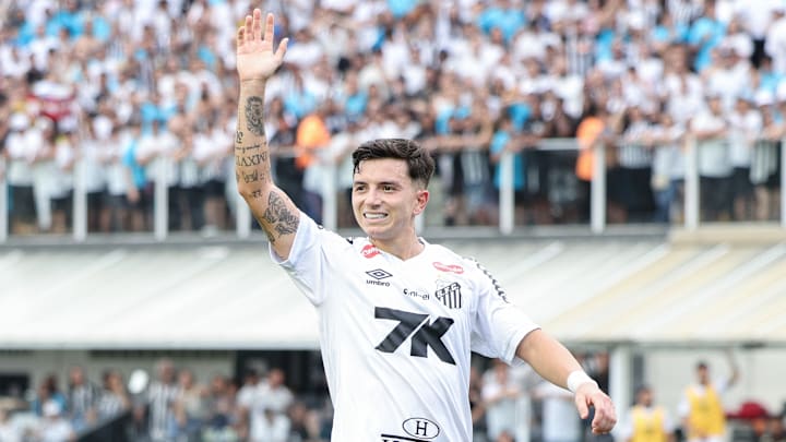 Álvaro Barreal se transferiu em definitivo para o Santos