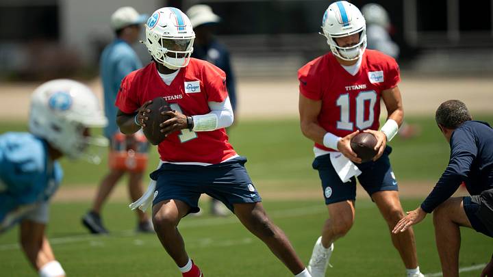 Tennessee Titans quarterbacks Cam Ward (1) and Mitchell Trubisky (10) throw on the first day of mandatory minicamp at Vanderbilt Health Football Center, Tenn., Tuesday, June 16, 2026. Tennessee Titans quarterbacks Cam Ward (1) and Mitchell Trubisky (10) throw on the first day of mandatory minicamp at Vanderbilt Health Football Center, Tenn., Tuesday, June 16, 2026.
