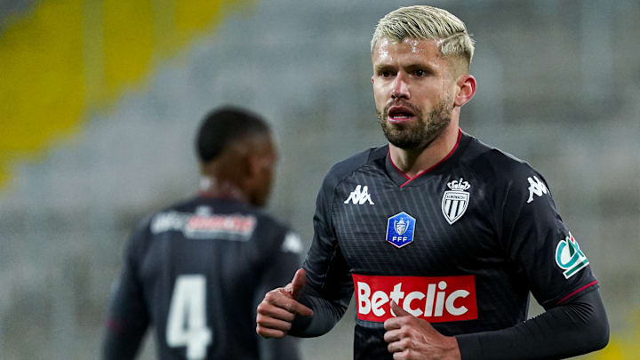 Lateral teria as "bênçãos" de Deco e Diego Costa caso optasse por defender a Espanha 