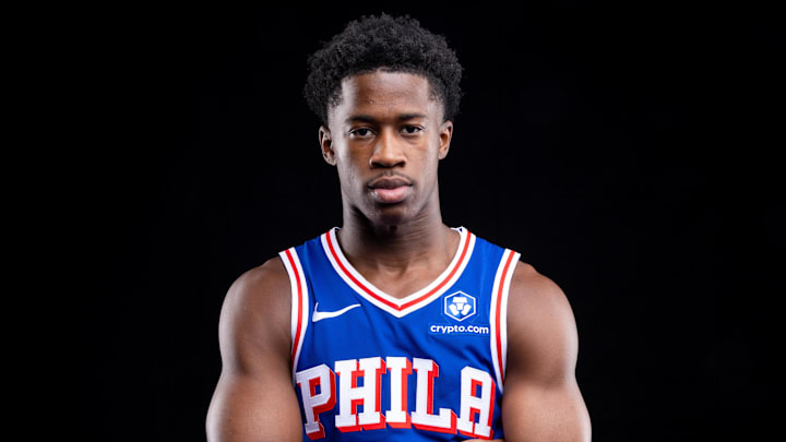 Sep 26, 2025; Camden, NJ, USA; Philadelphia 76ers VJ Edgecombe (77) poses for a photo during media day. Mandatory Credit: Bill Streicher-Imagn Images Sep 26, 2025; Camden, NJ, USA; Philadelphia 76ers VJ Edgecombe (77) poses for a photo during media day. Mandatory Credit: Bill Streicher-Imagn Images